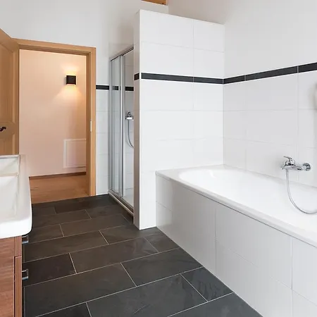 Alpenblume - Griwa Rent Ag גרינדלוולד